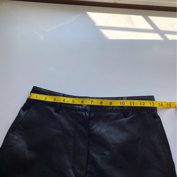 Aritiza Wilfred Modern Cargo Pant Black Woman 4 Vegan Leather Button Fly - Picture 13 of 16